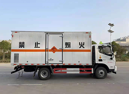 九合垸原种场爆破器材运输车